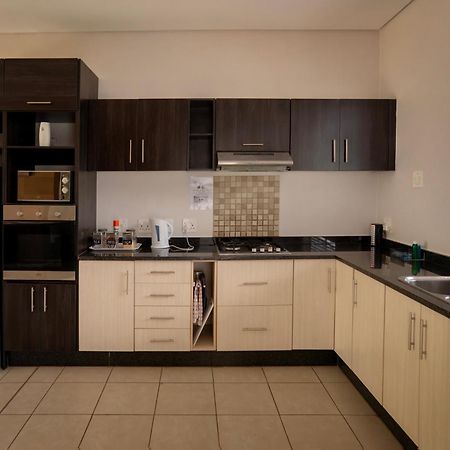 Apartments @ 125 Габороне Экстерьер фото